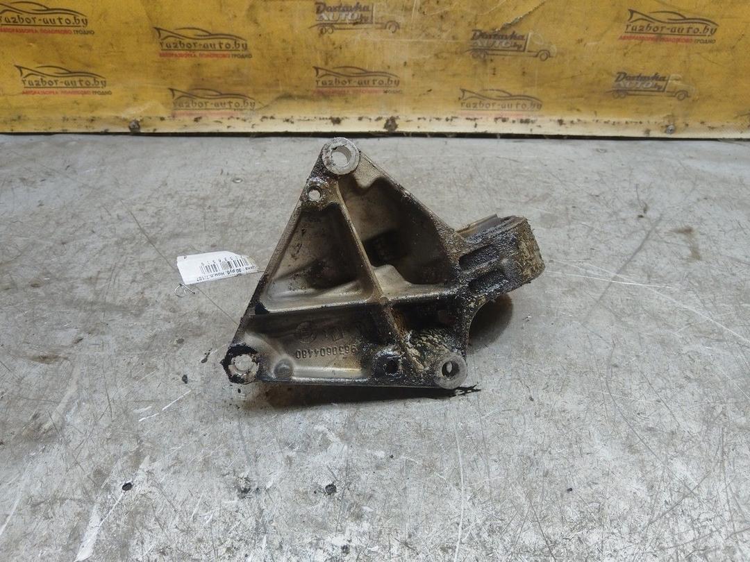 Кронштейн полуоси 4XRC9D Peugeot 406 - Фото 3