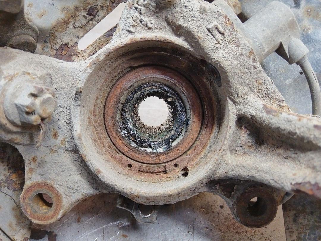 Кулак поворотный левый AVJEVE Toyota Corolla - Фото 6