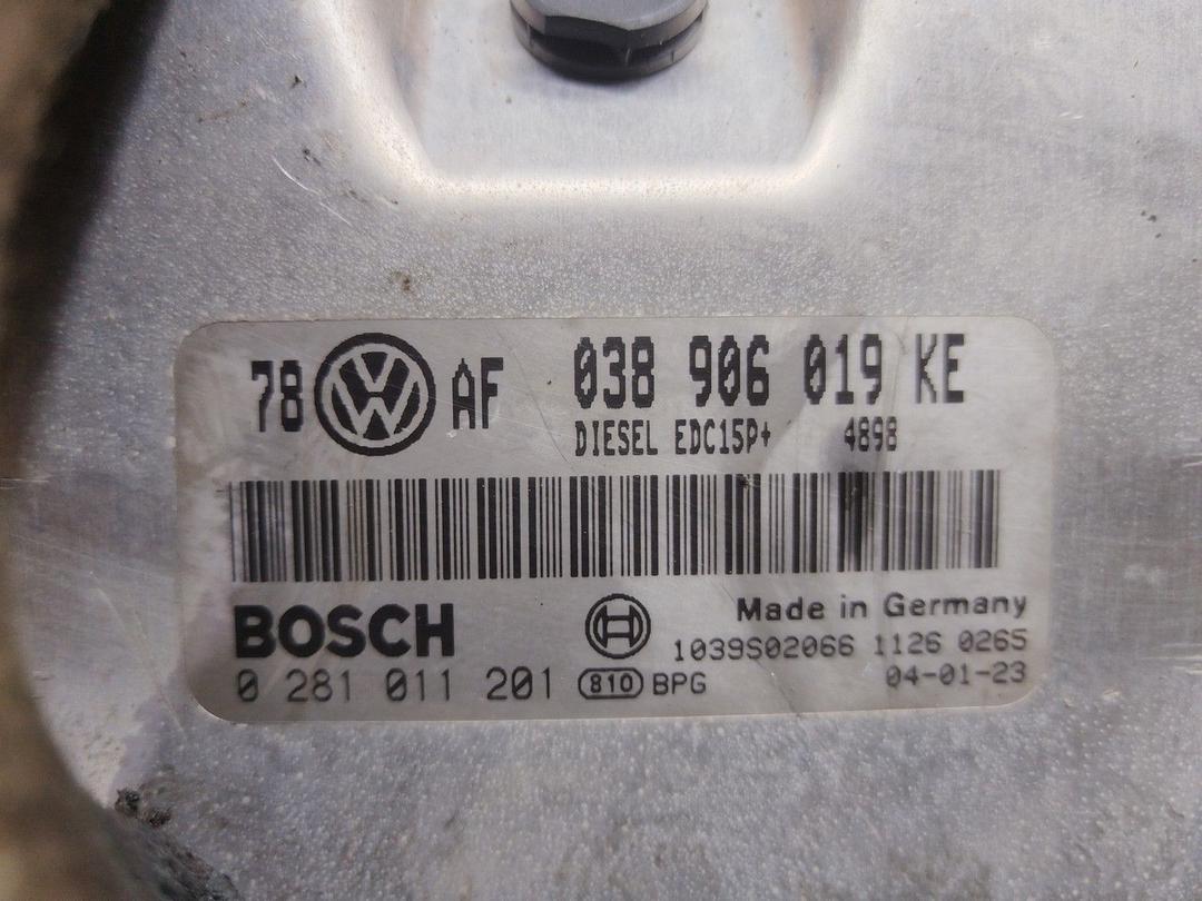 Блок управления двигателем WD8UPD Volkswagen Passat - Фото 3