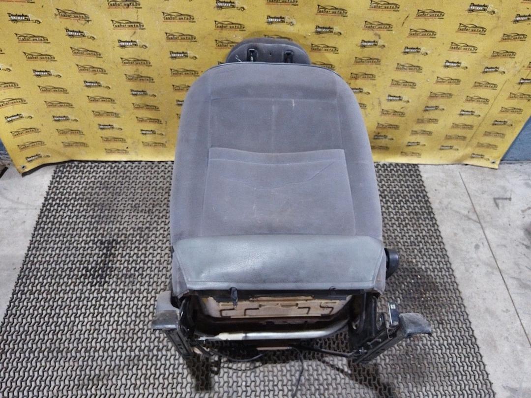 Сиденье переднее ES1WDY Renault Laguna undefined