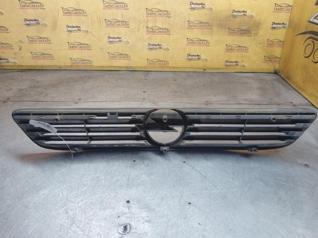 Решетка капота V1ZJSR Opel Astra - Фото 4