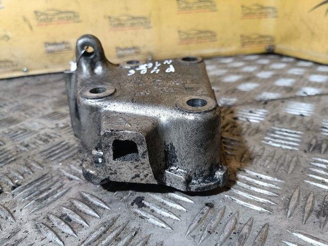 Кронштейн двигателя ZQUN7C Peugeot 406 купить в магазине запчастей бу