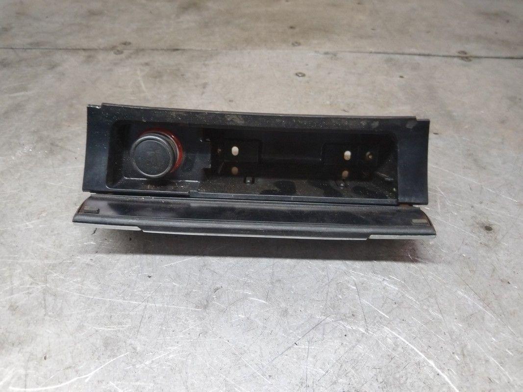 Пепельница LP8V2Q Volkswagen Passat