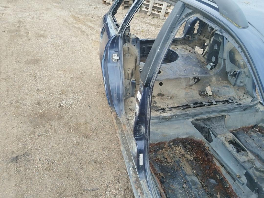 Стойка кузовная центральная правая 4S70F7 Audi A4 купить в магазине запчастей бу