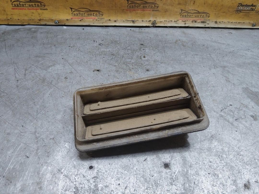 Решетка вентиляции кузова 7HLKVH Opel Zafira