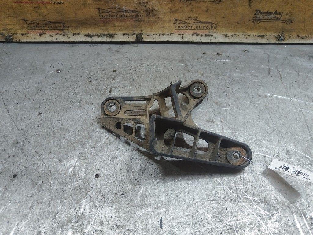 Кронштейн крепления троса КПП K8EN5Z Volkswagen Jetta - Фото 1