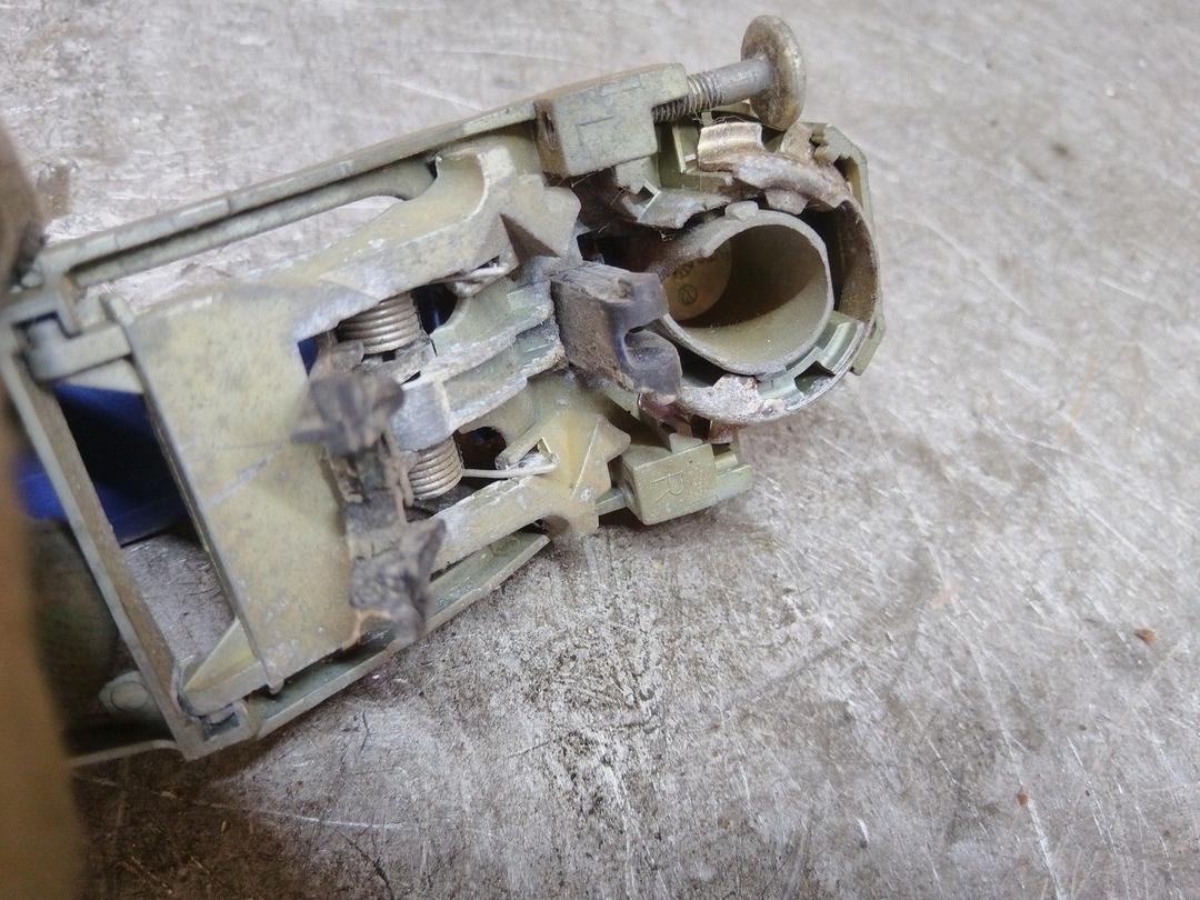 Ручка наружная задняя левая 4ABDCI Volkswagen Passat - Фото 4