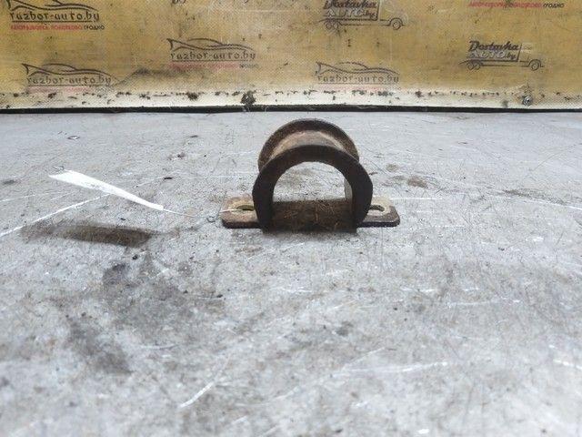 Крепление втулки стабилизатора 008NR2 Volvo V50 купить