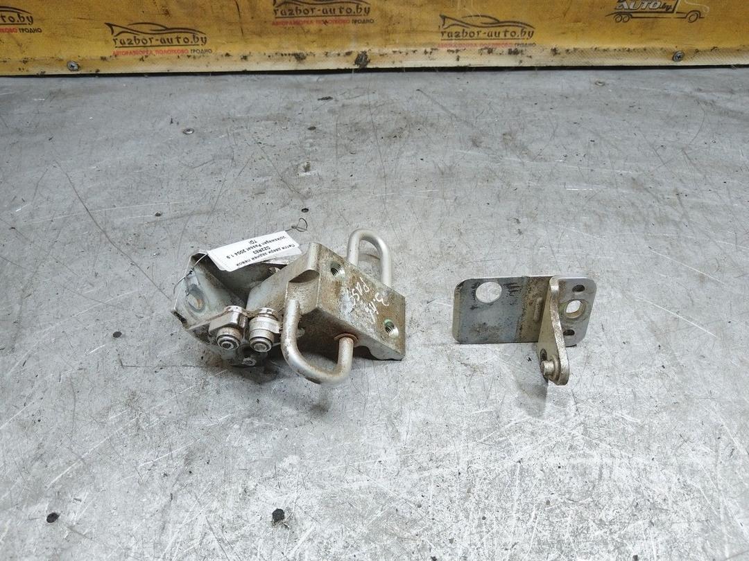 Петля двери задней левой DZ2R83 Volkswagen Passat купить с доставкой