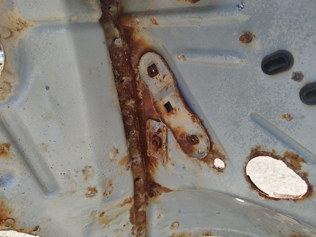 Передняя панель крепления облицовки (телевизор) E40TB2 Peugeot 406 undefined