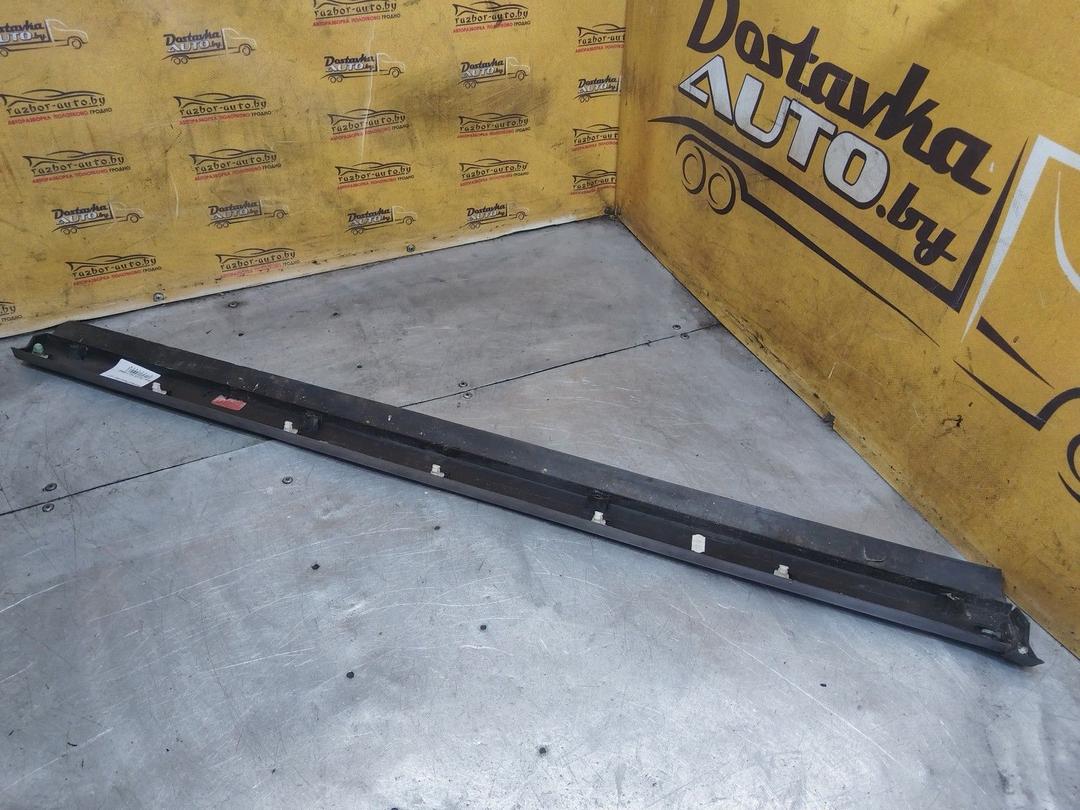 Молдинг двери передней правой C9AGRY Volkswagen Passat купить в магазине запчастей бу