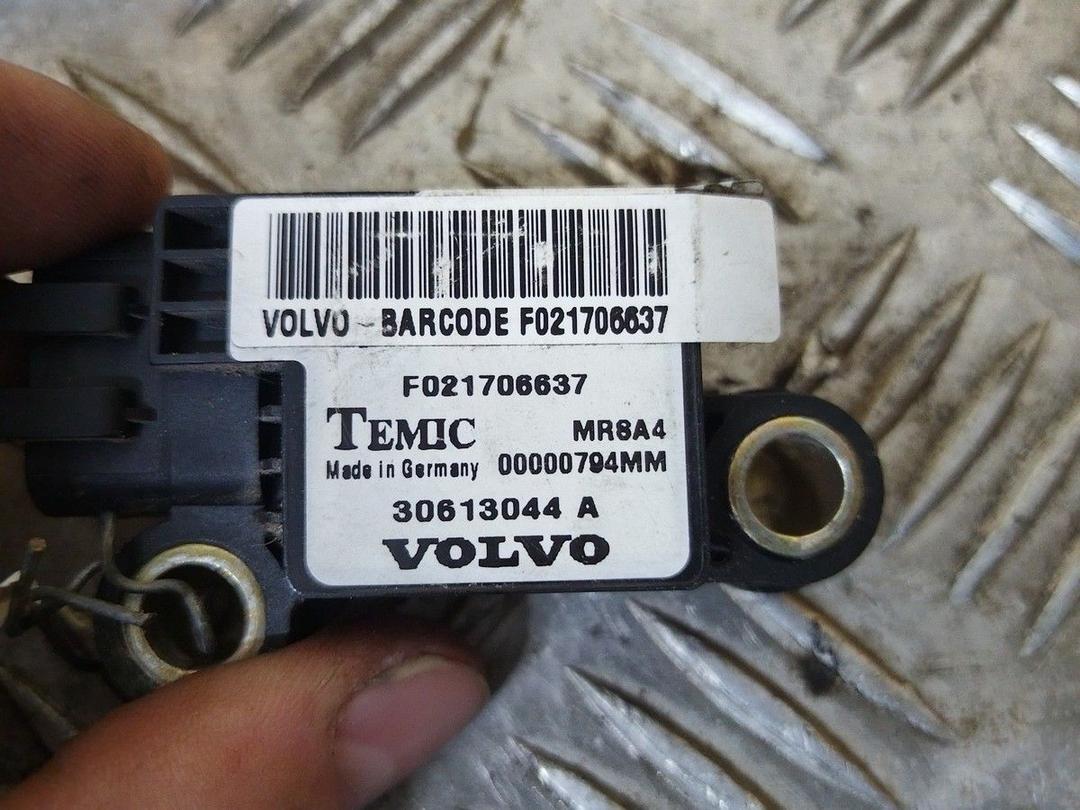 Датчик удара TWKKNS Volvo V40 - Фото 4