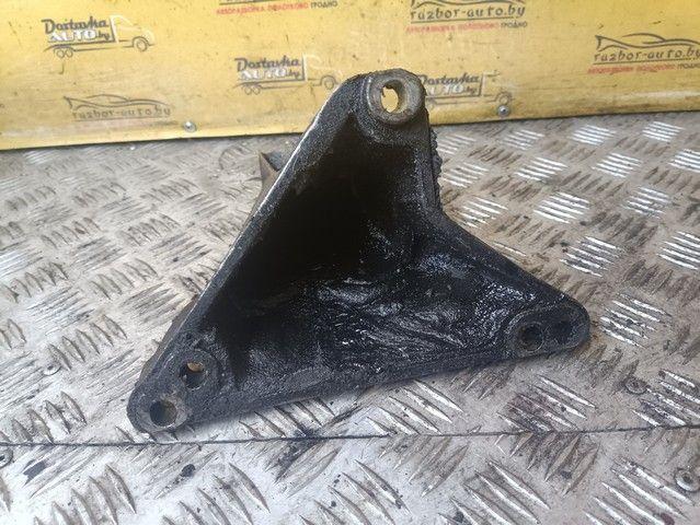 Кронштейн двигателя IDRCC1 Audi A4 - Фото 3