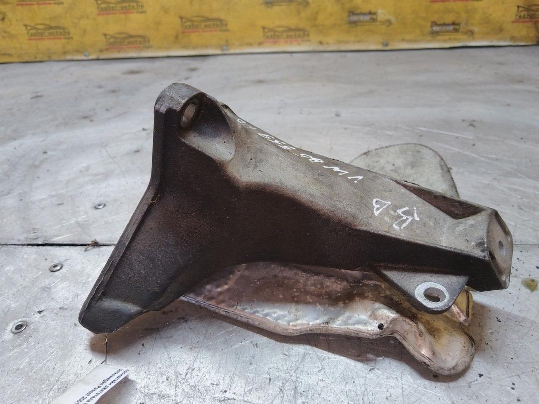 Кронштейн двигателя F9EH1S Volkswagen Passat купить с доставкой