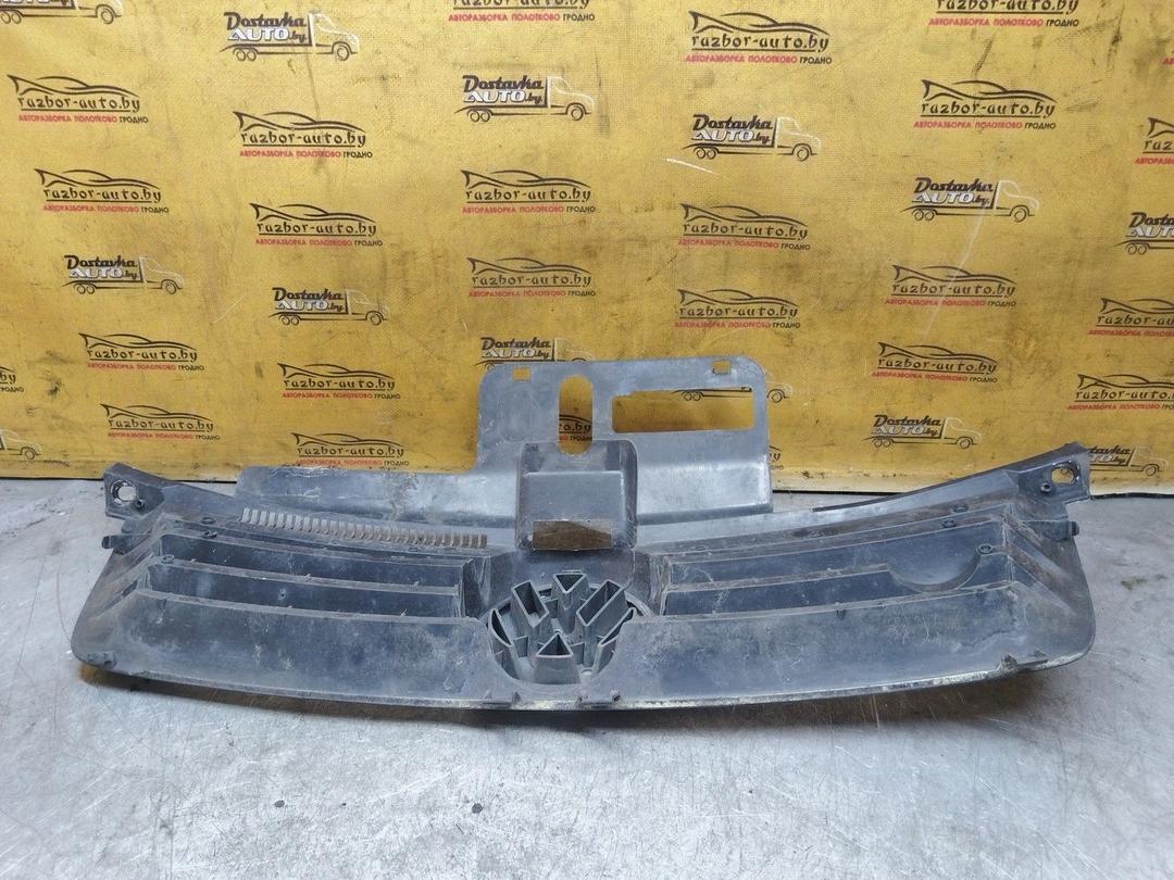 Решетка радиатора IM8VUQ Volkswagen Polo купить с доставкой. Огромный выбор запчастей и марок авто. У нас есть практически все.