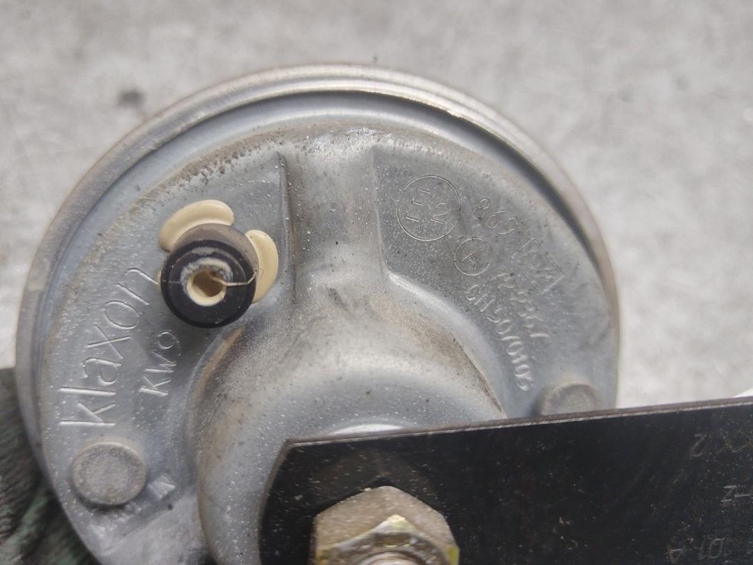 Сигнал (клаксон) 1AJ2AX Volkswagen Passat купить в магазине запчастей бу