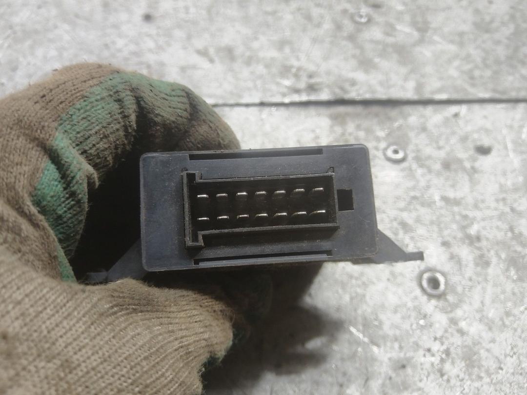 Блок управления парктрониками BPLYE1 Mitsubishi Grandis купить в магазине запчастей бу