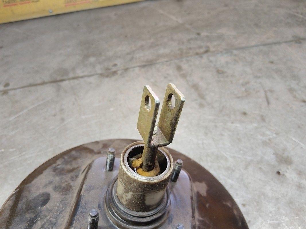 Вакуумный усилитель тормозов N9XJ8W BMW 3 E36 купить в магазине запчастей бу