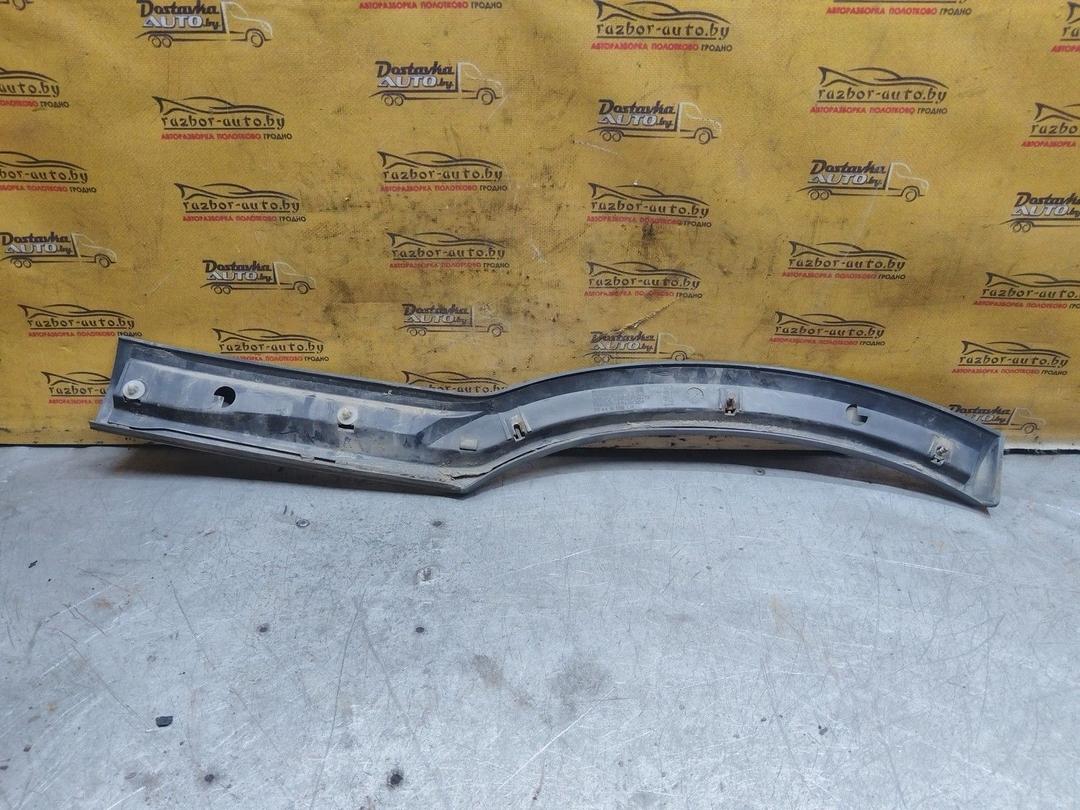 Молдинг крыла заднего левого UREKZ8 Opel Zafira купить