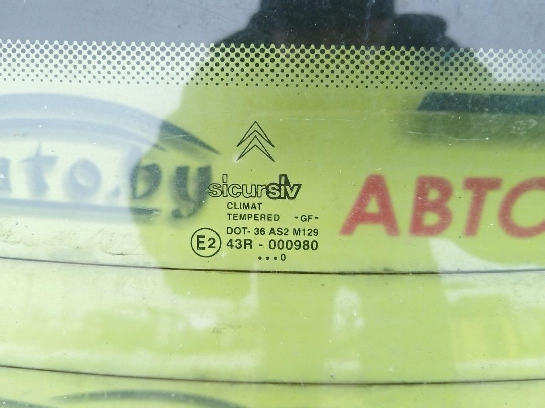 Стекло заднее 8HPA4Y Citroen Xsara купить