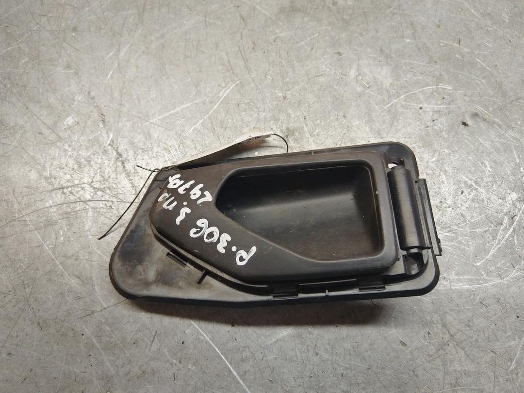 Ручка внутренняя задняя правая MSKRB3 Peugeot 306