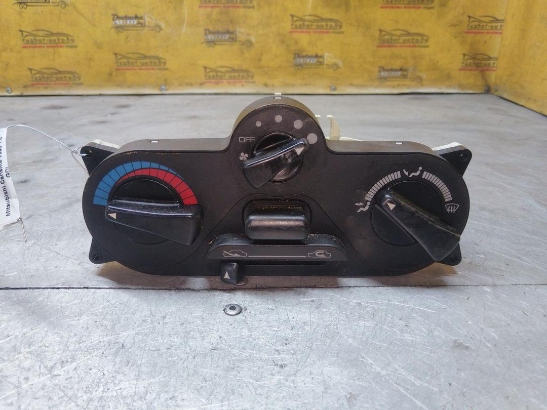 Блок управления печки/климат-контроля G3U0UR Mitsubishi Carisma