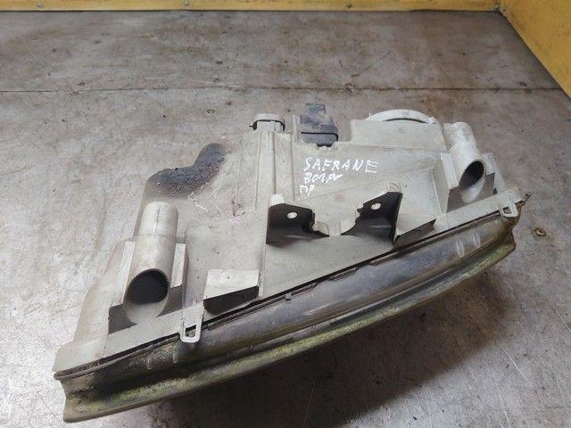 Фара правая SI14RL Renault Safrane купить на авторазборке