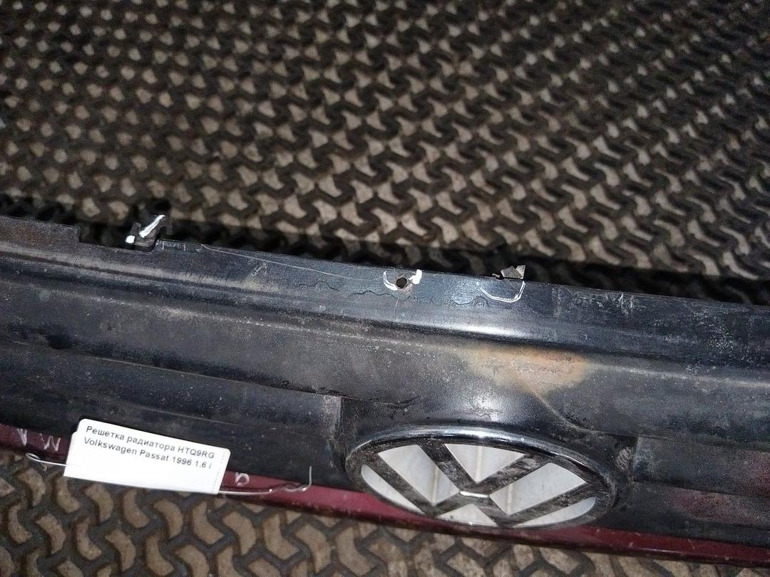 Решетка радиатора HTQ9RG Volkswagen Passat - Фото 3