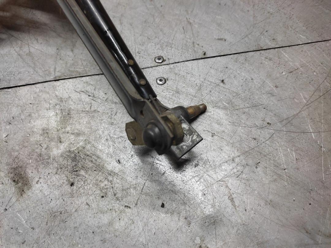 Механизм стеклоочистителя (трапеция дворников) 3N6Q4G Audi 80 купить