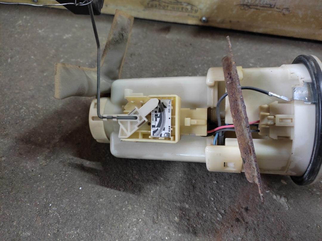 Колба в бак AYZIAJ Toyota Yaris Verso купить