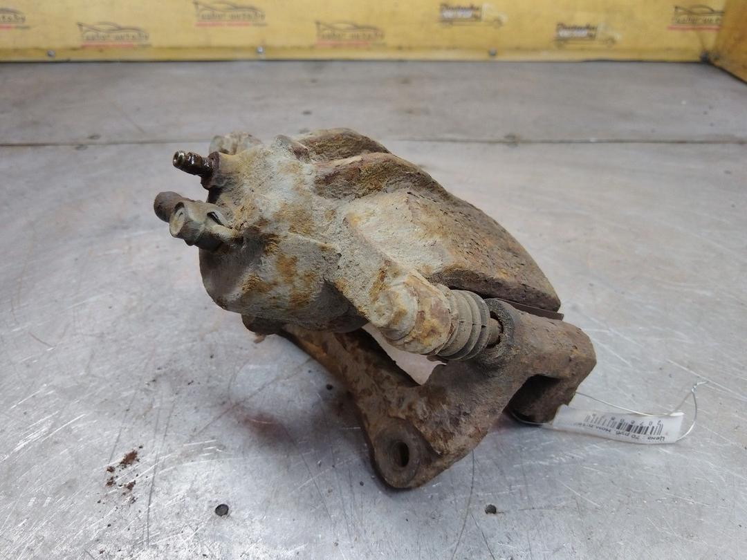 Суппорт передний левый P2M0U1 Toyota Corolla купить с доставкой