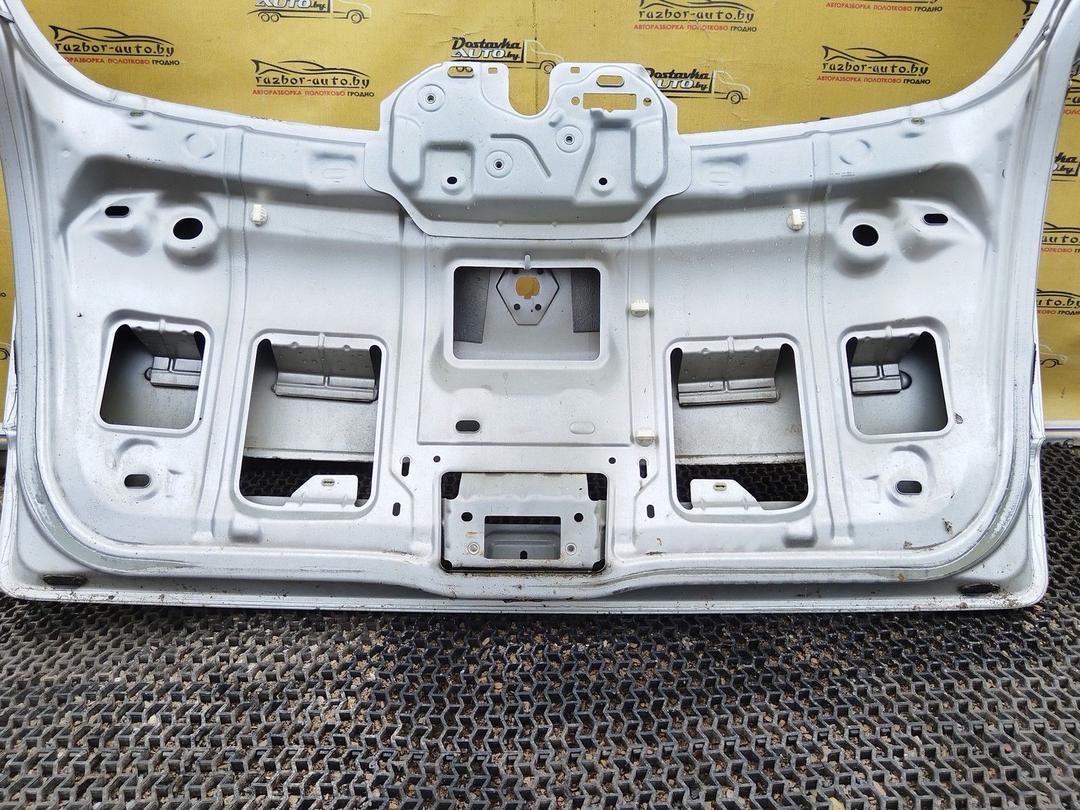 Крышка багажника (дверь 3-5) NMQKWS Renault Scenic undefined