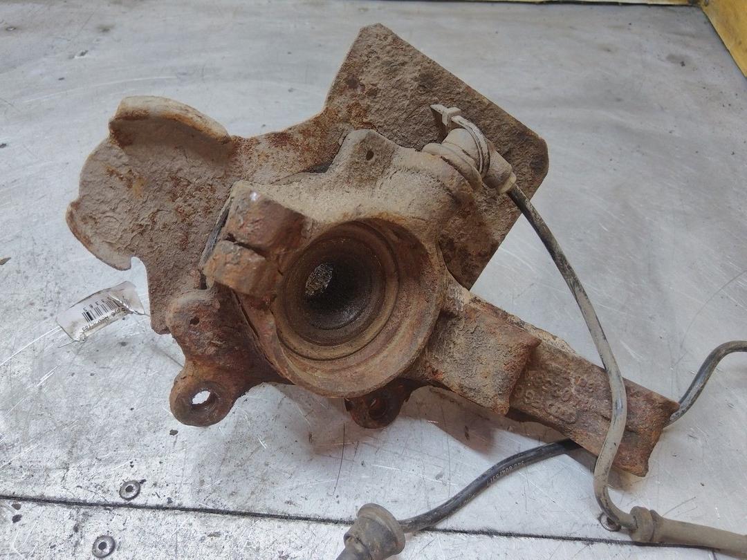 Кулак поворотный левый 2D40BX Audi 80 купить с доставкой