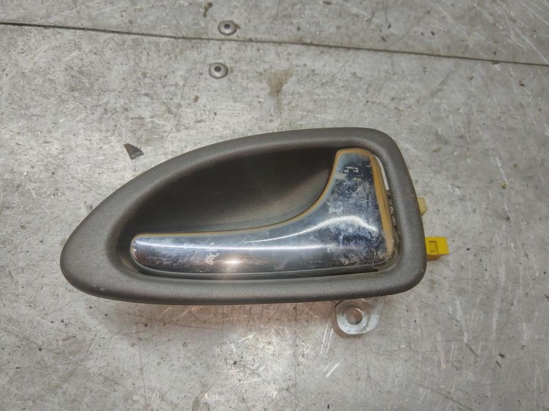 Ручка внутренняя задняя правая 2C8JHN Volvo V40