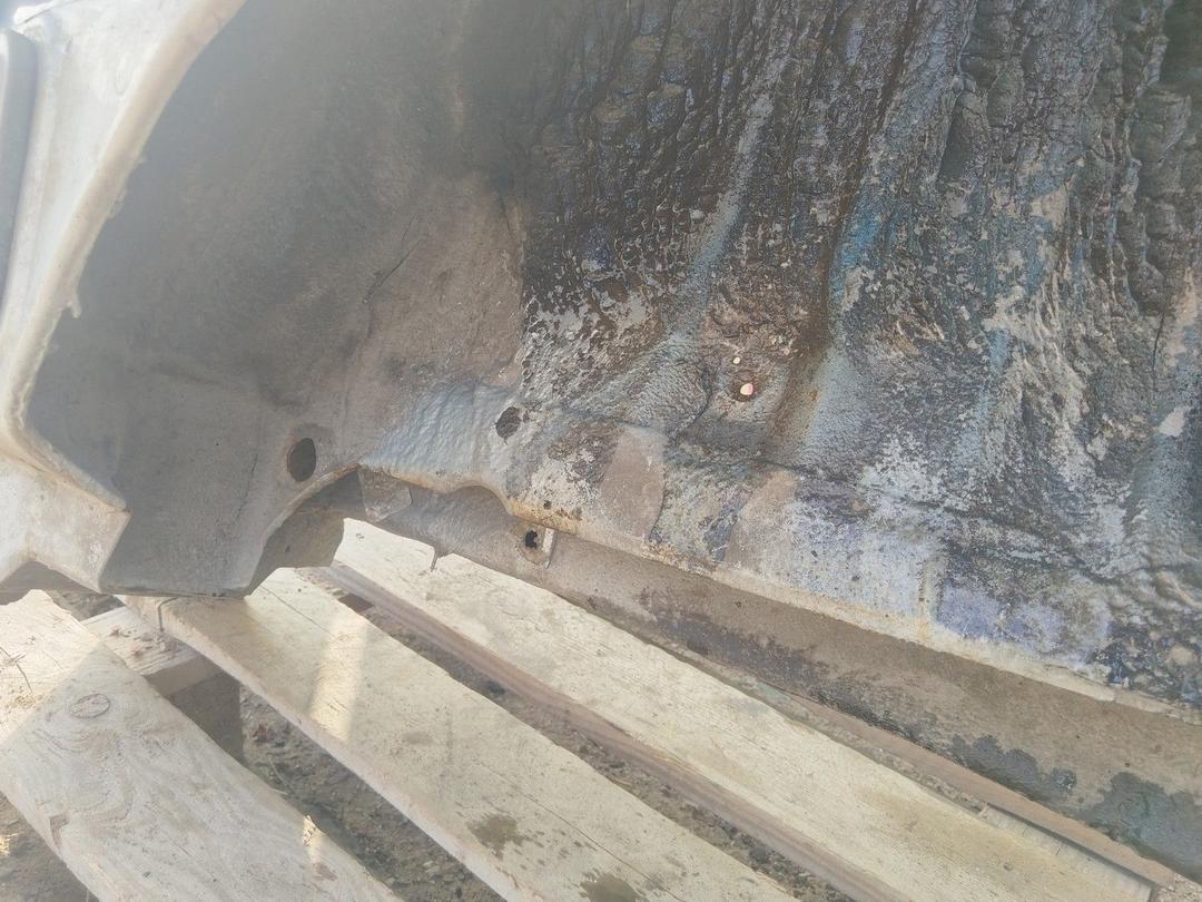 Крыло заднее правое LGP8Q8 Renault Scenic undefined