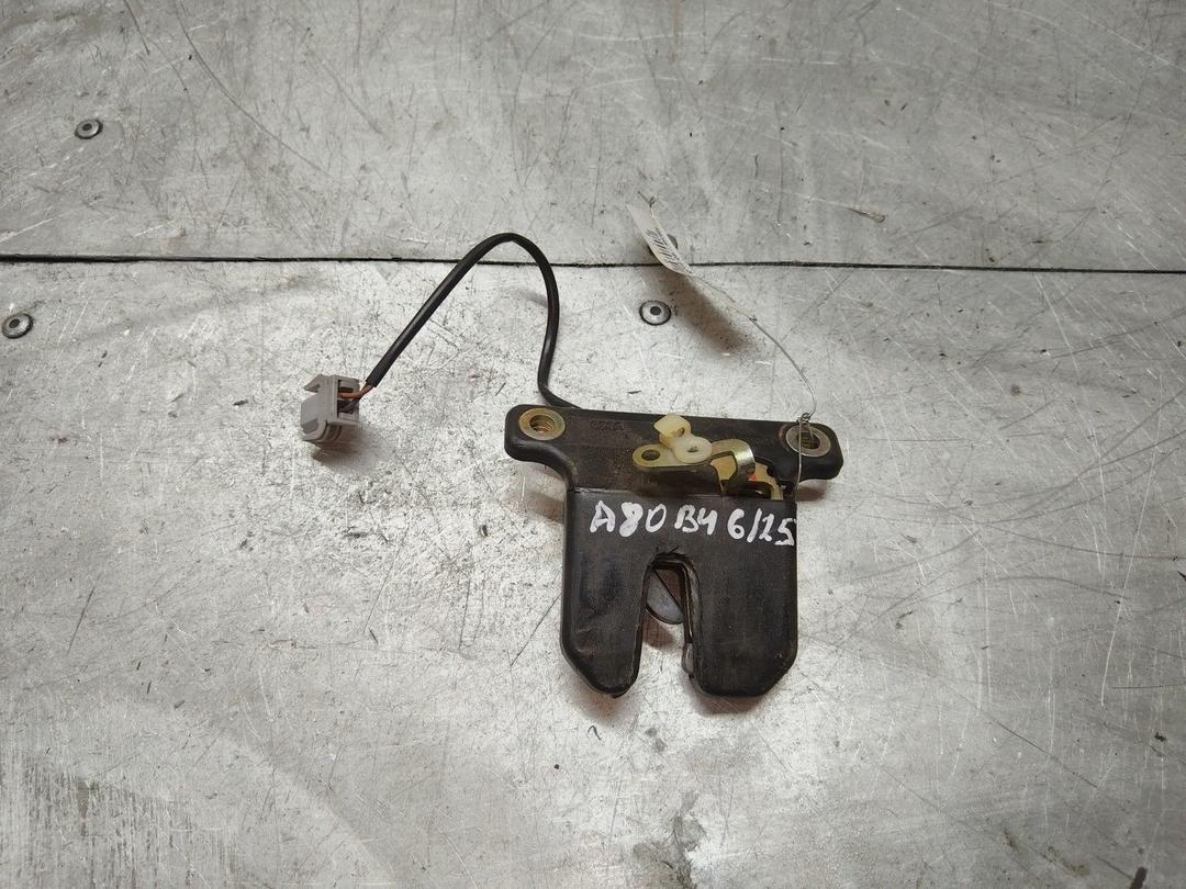 Замок багажника MIZ0X1 Audi 80