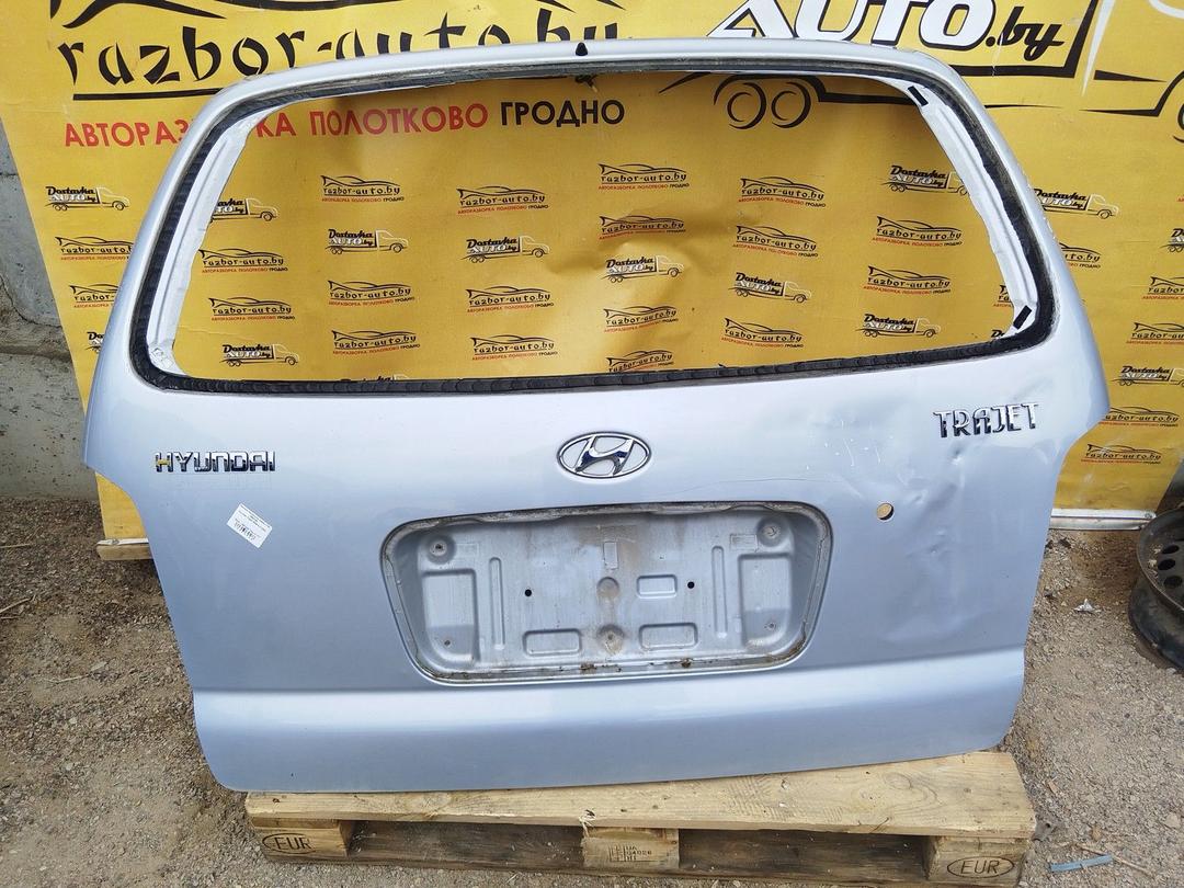 Крышка багажника (дверь 3-5) REZV52 Hyundai Trajet