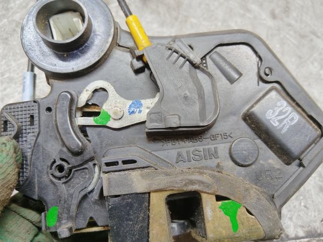 Замок двери задней правой UTTJT7 Toyota Corolla купить на авторазборке