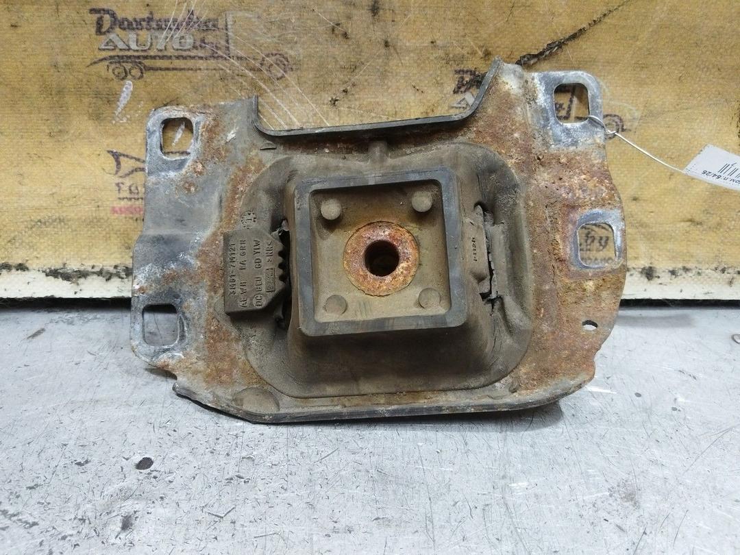 Подушка крепления КПП 9L4P8Z Ford Focus - Фото 1