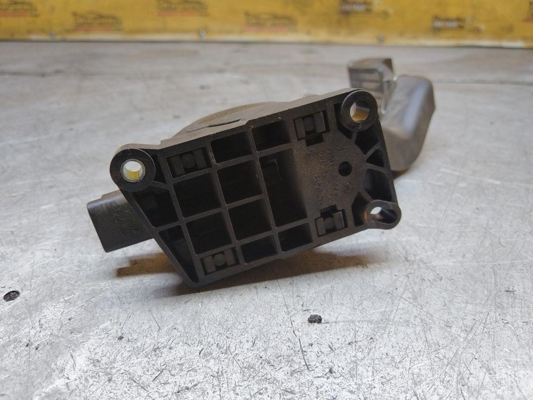 Педаль газа USJ3F4 Peugeot 307 купить в магазине запчастей бу