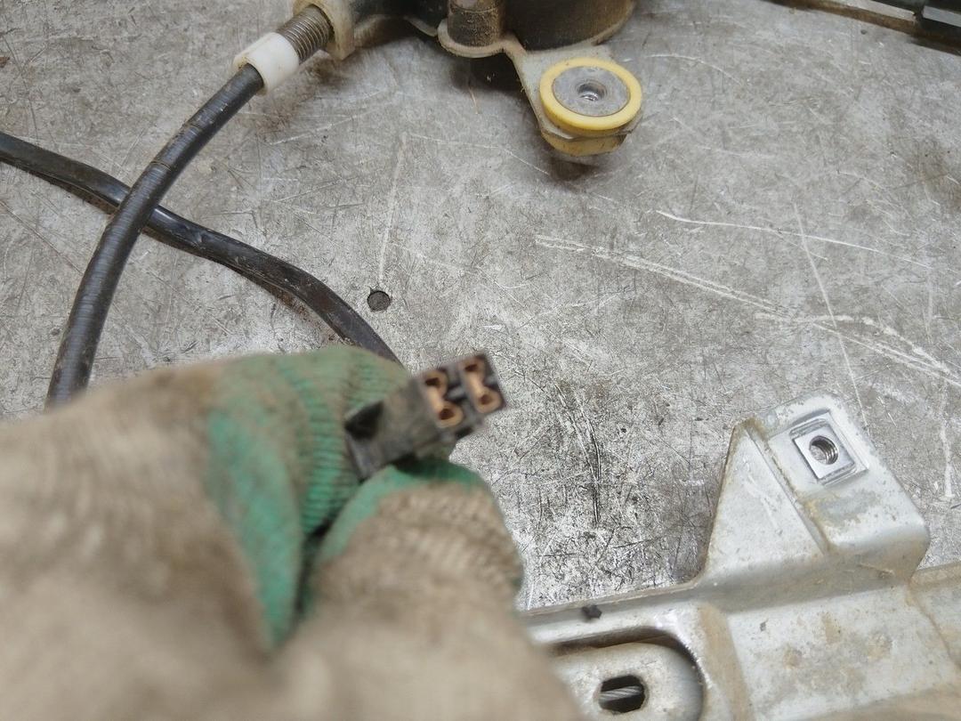 Стеклоподъемник электрический передний правый AIWLGL Audi 100 купить