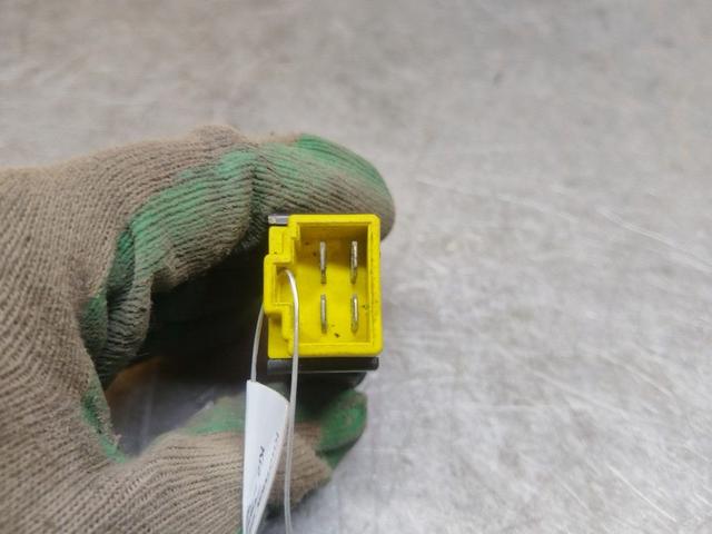 Кнопка обогрева заднего стекла 6Y7318 Kia Shuma купить с доставкой