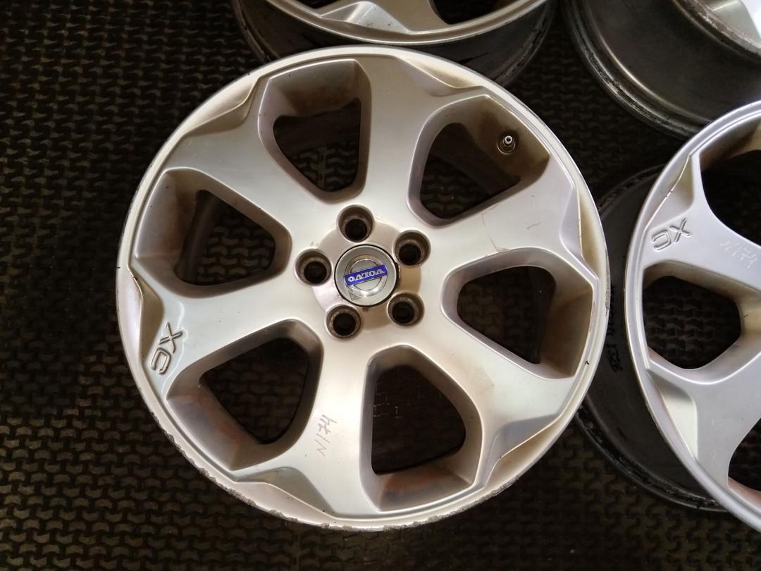 Диск литой R18, 5x108 Volvo XC70 2011 8IFZ45 (комплект) 8IFZ45 8IFZ45 Volvo XC70 купить