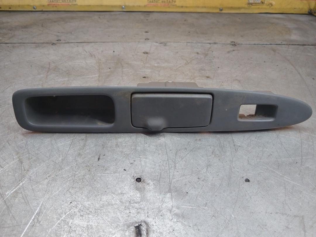 Пепельница A31OU1 Toyota Avensis Verso - Фото 1