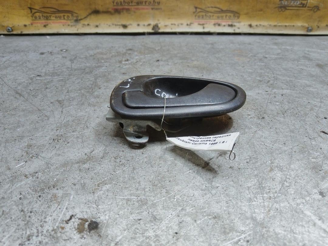 Ручка внутренняя передняя левая HK6RC6 Mitsubishi Carisma купить на авторазборке