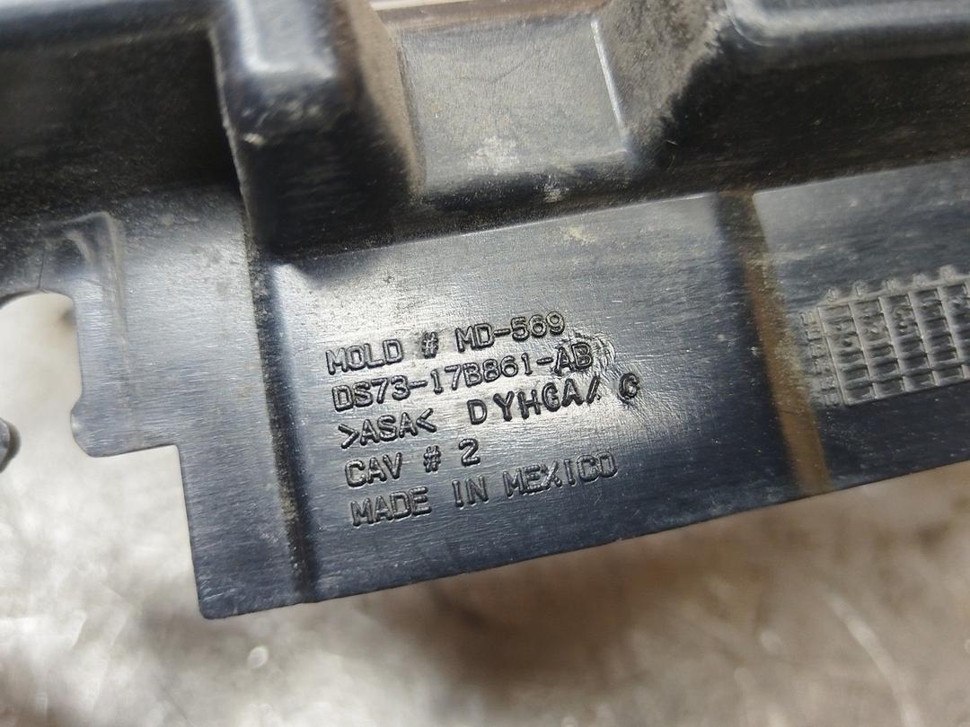 Кронштейн крепления бампера заднего F2SO58 Ford Fusion undefined