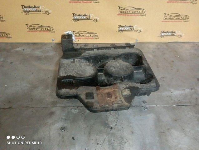 Полка аккумулятора 45RC78 Volkswagen Golf