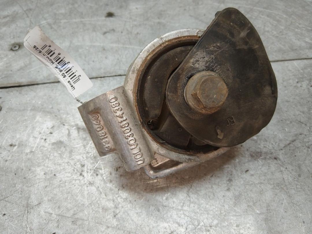 Подушка крепления КПП XUOISM Volvo V40 купить с доставкой