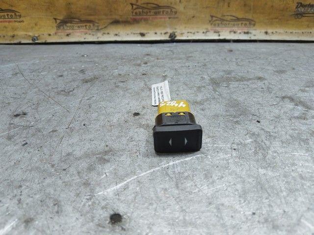 Кнопка стеклоподъемника переднего правого COKR3J Ford C-Max купить