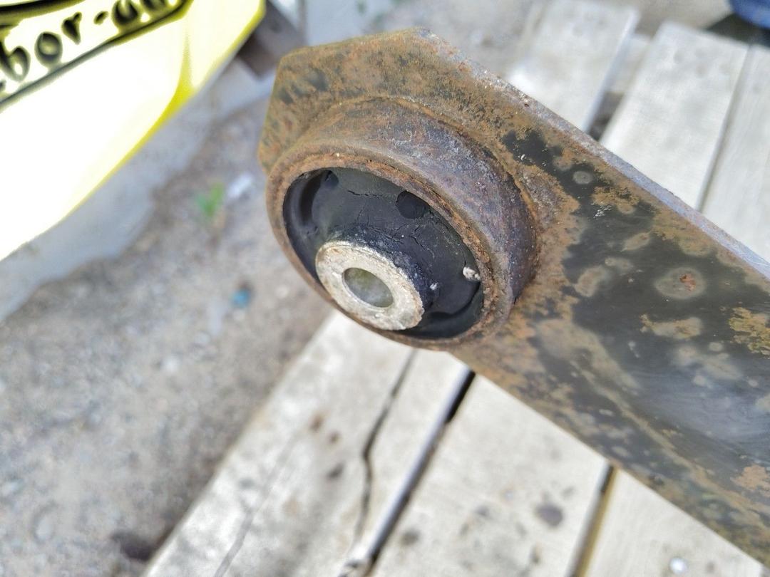 Балка подвески задняя M39EEG Renault Espace undefined